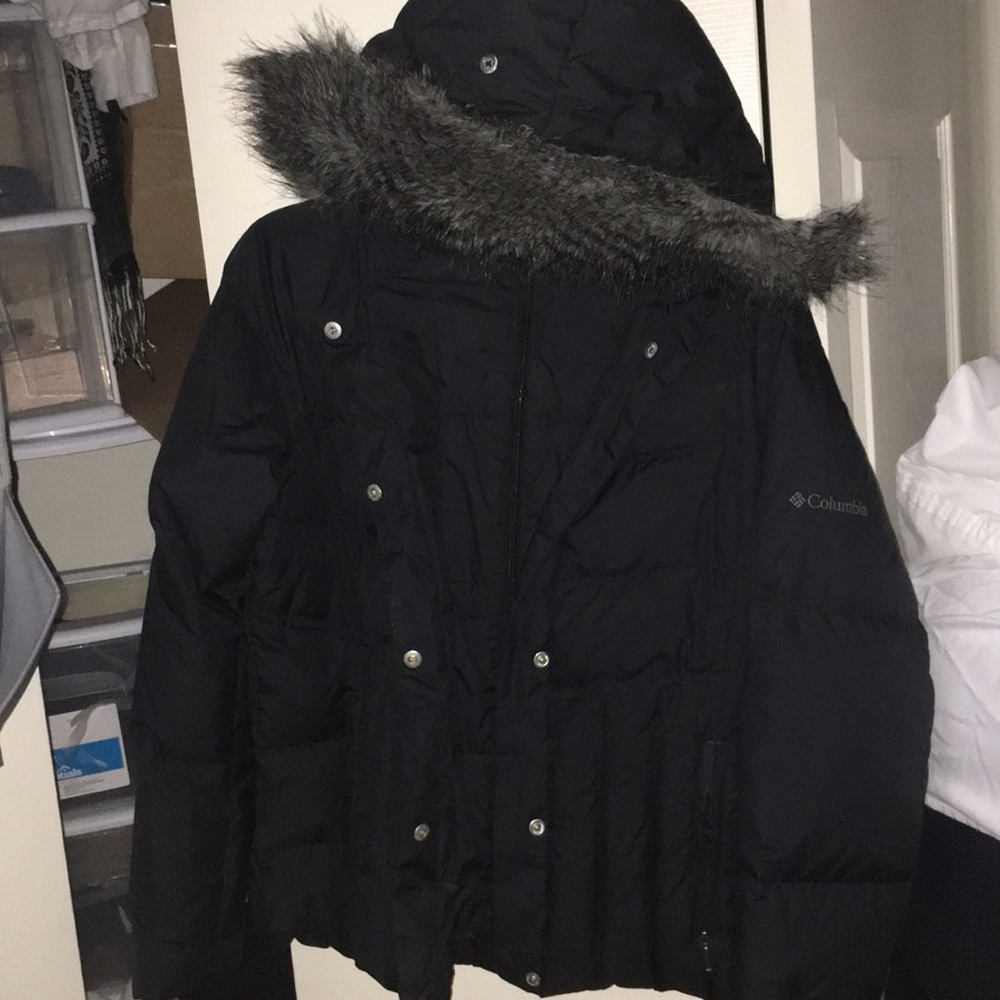 COLUMBIA WOMENS Black hooded snow jacket